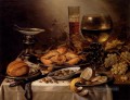 Bankett Stillleben mit einer Krabbe auf einem Silbertablett Pieter Claesz